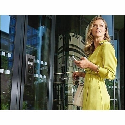 2N 02908-001 IP Verso 2.0 Main Unit with Camera and 1-Button, Black